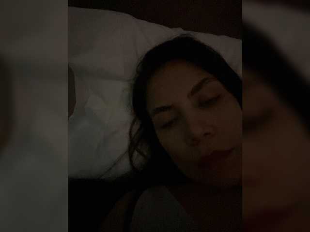 APRILHILL live cam on BongaCams