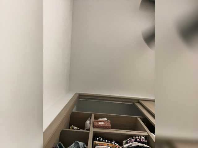 APRILHILL's BongaCams show and profile