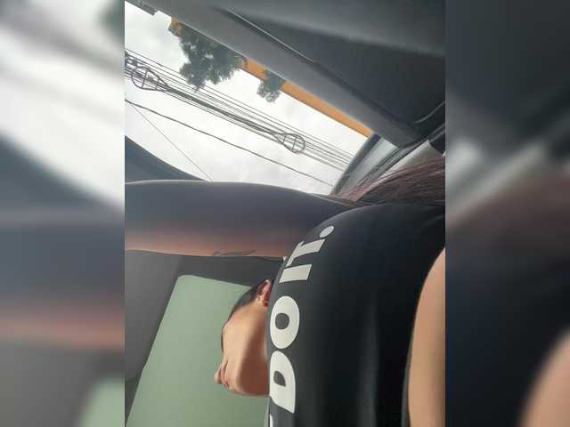 APRILHILL live cam on BongaCams