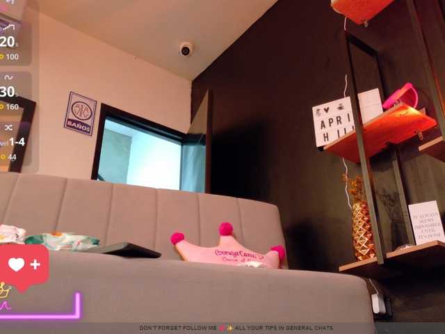 APRILHILL live cam on BongaCams