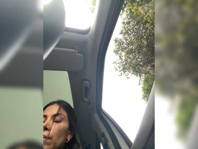 APRILHILL live cam on BongaCams