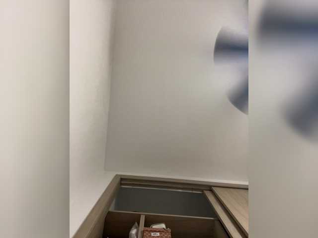 APRILHILL's BongaCams show and profile