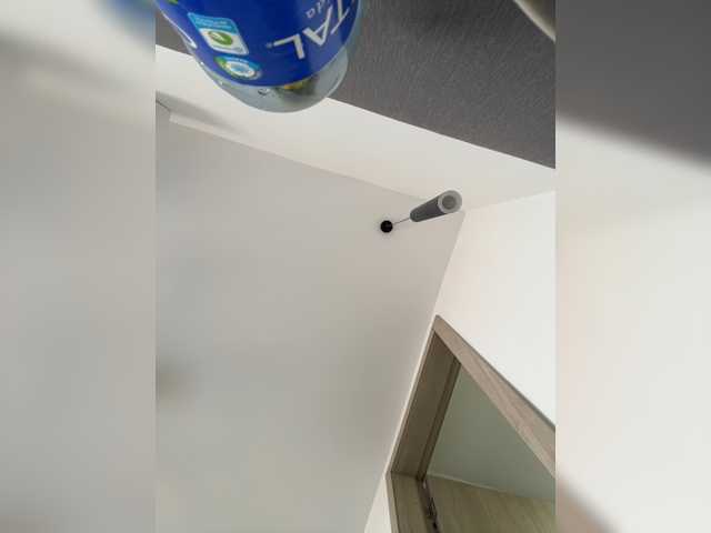 AprilHill live cam preview