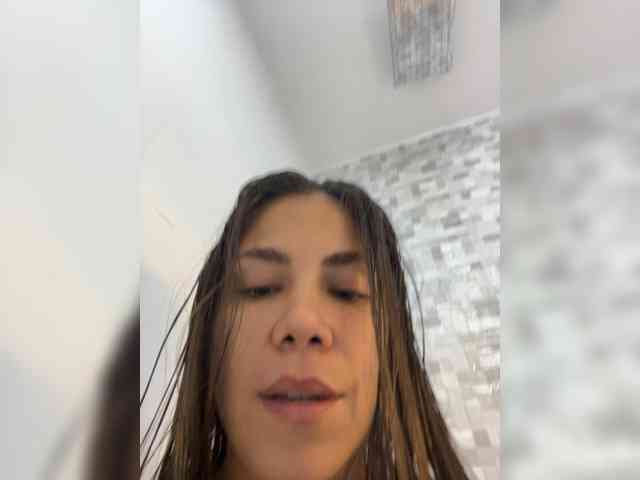 free webcam show APRILHILL