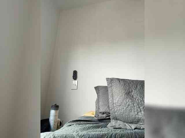 AprilHill webcam