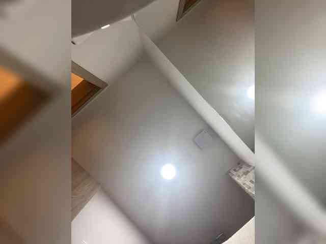 AprilHill webcam