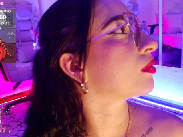 Dagny-hot live cam on BongaCams