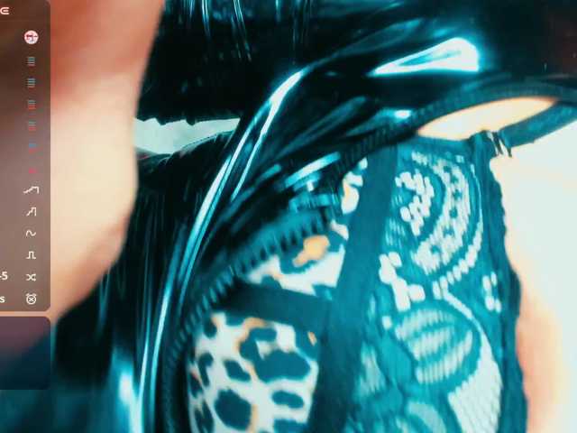 MilfBigTitsa live cam on BongaCams