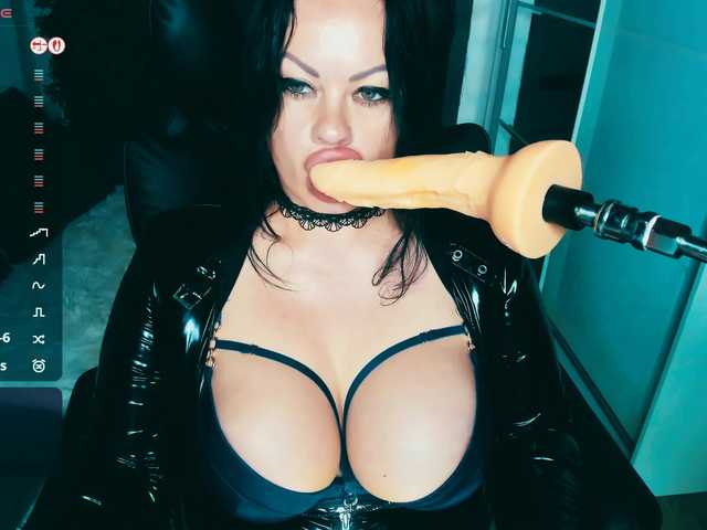 MilfBigTitsa