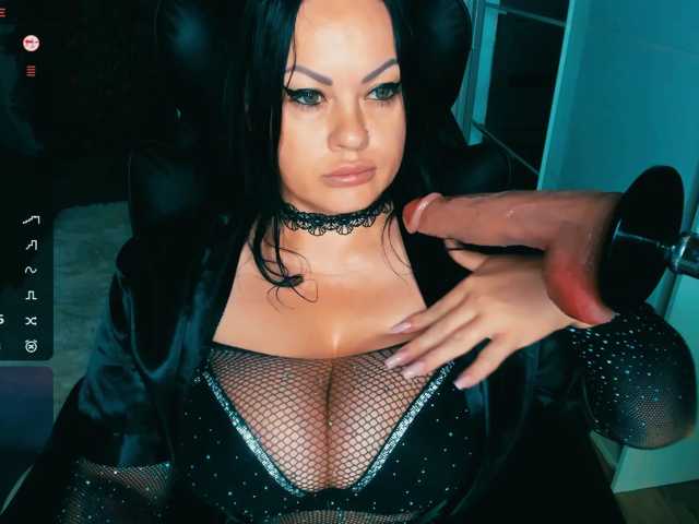MilfBigTitsa live cam