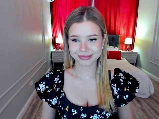 GlamorousGirl webcam