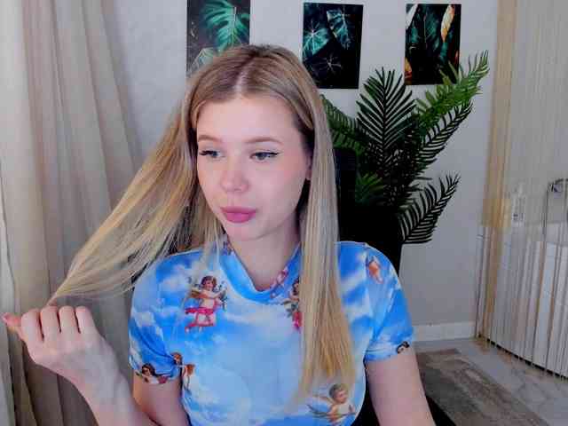 GlamorousGirl webcam