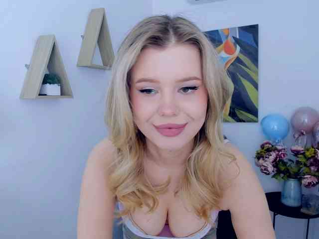 GlamorousGirl webcam