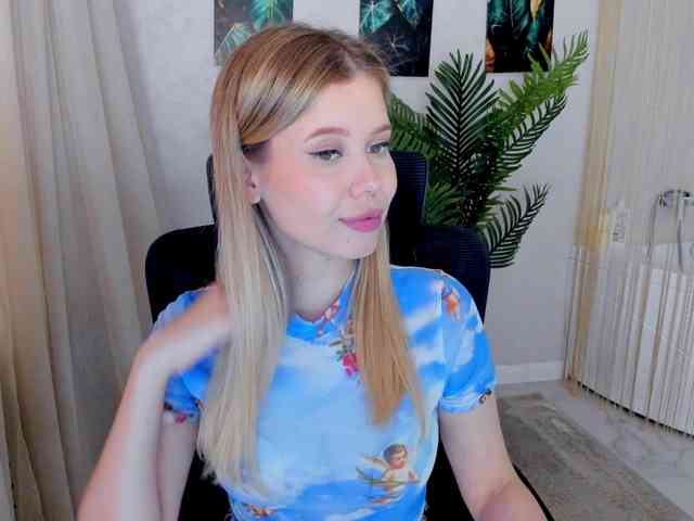 GlamorousGirl webcam