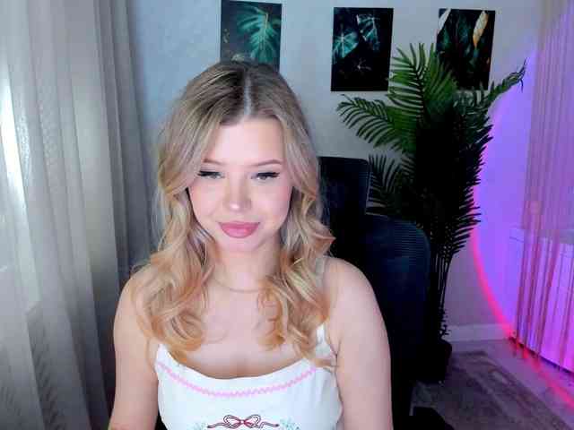 GlamorousGirl webcam