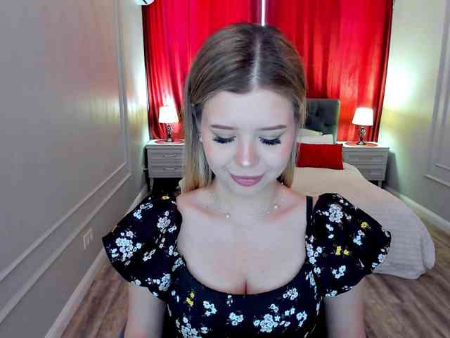 GlamorousGirl webcam