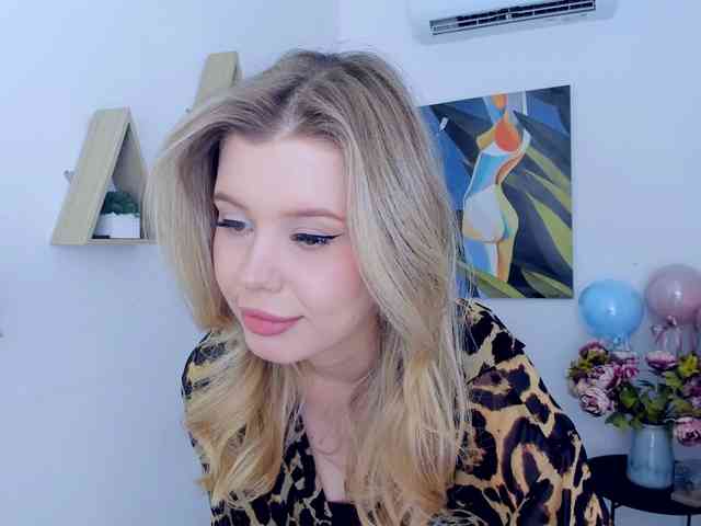 GlamorousGirl webcam