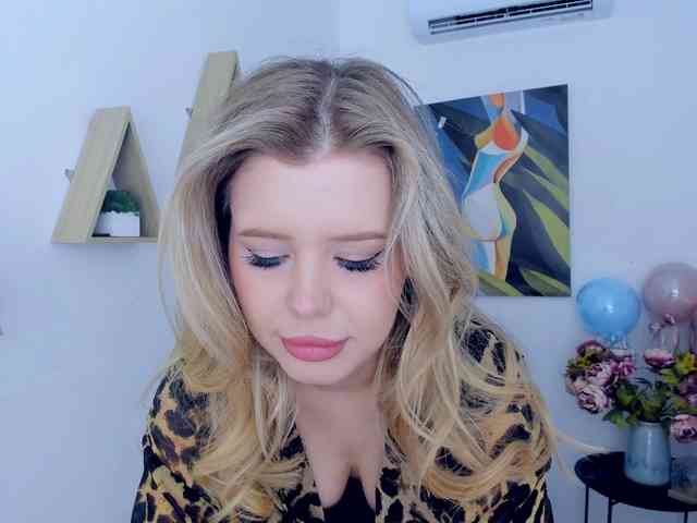 GlamorousGirl webcam