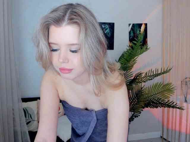 GlamorousGirl webcam