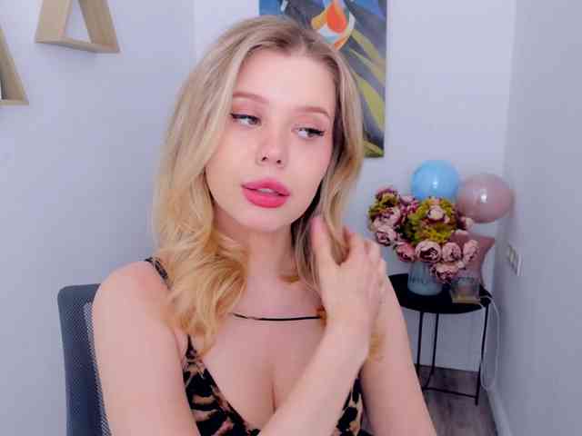 GlamorousGirl webcam