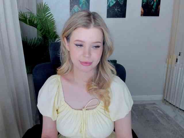 GlamorousGirl webcam