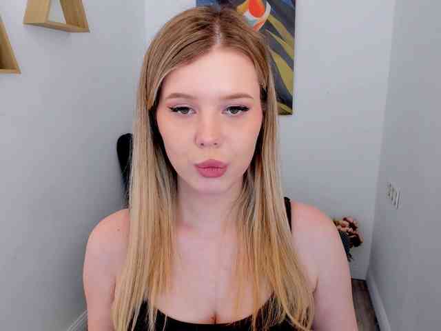 GlamorousGirl webcam