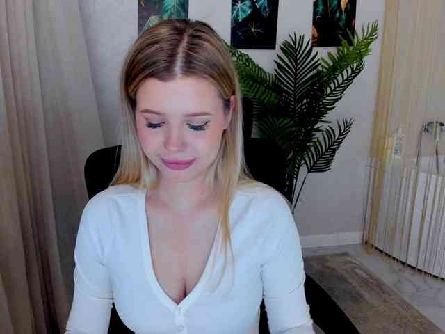 GlamorousGirl webcam