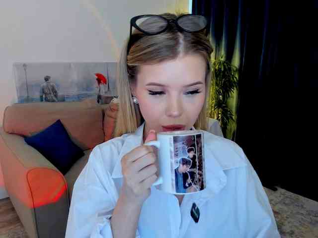 GlamorousGirl webcam