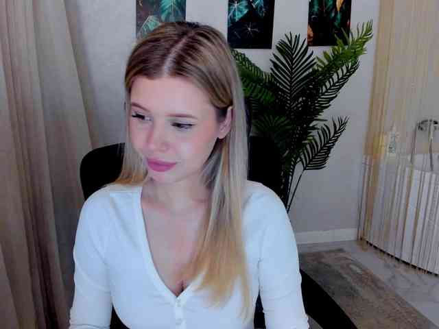GlamorousGirl webcam