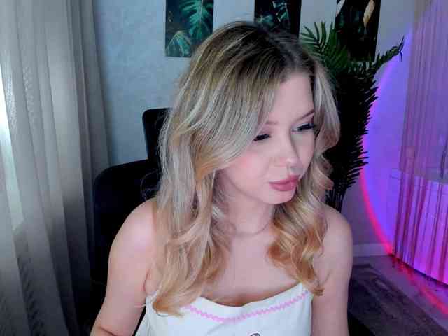 GlamorousGirl webcam