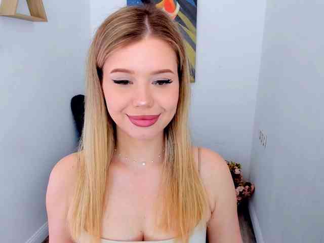 GlamorousGirl webcam