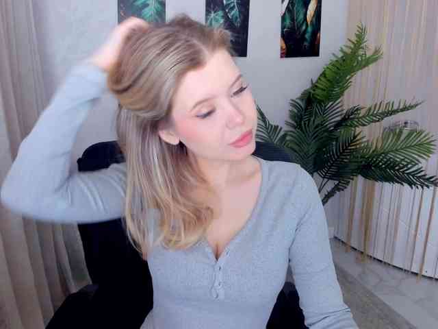 GlamorousGirl webcam