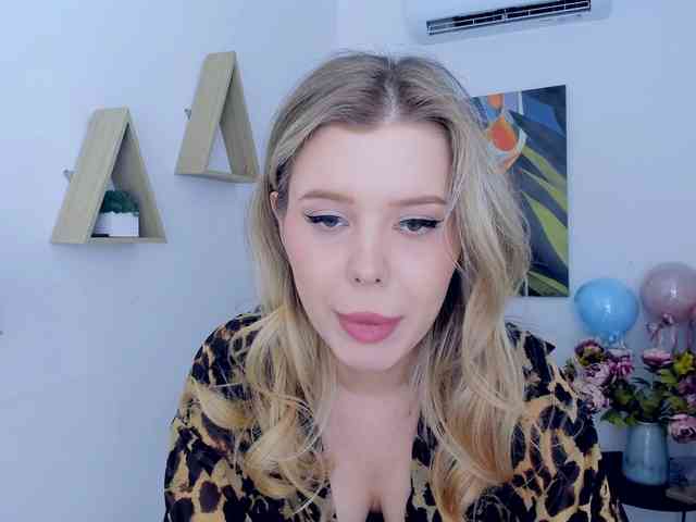 GlamorousGirl webcam