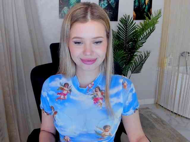 GlamorousGirl webcam
