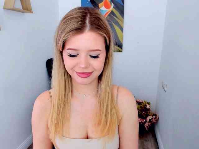 GlamorousGirl webcam