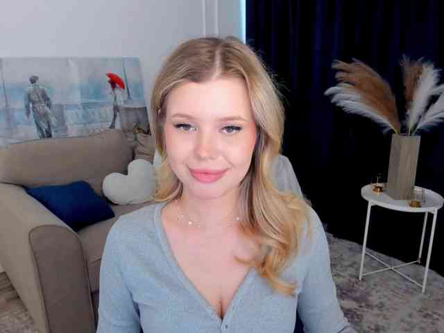 GlamorousGirl webcam