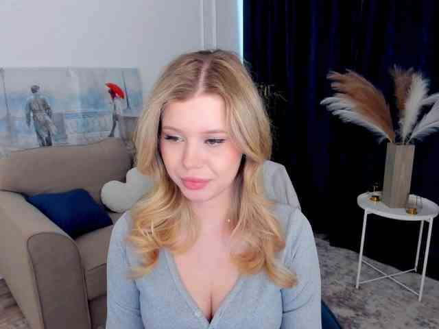 GlamorousGirl webcam