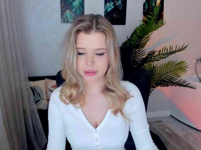 GlamorousGirl webcam