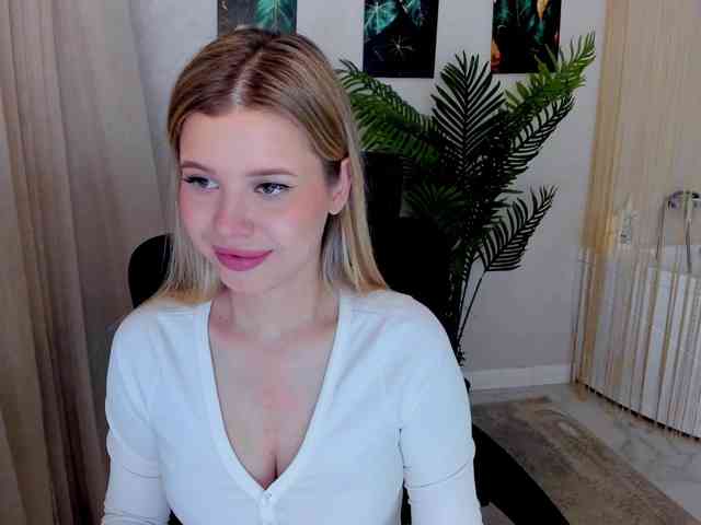 GlamorousGirl webcam