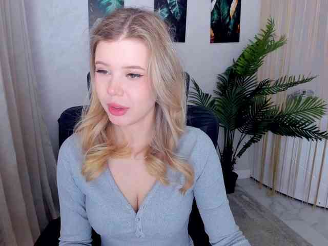 GlamorousGirl webcam