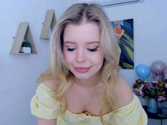 GlamorousGirl webcam