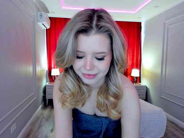 GlamorousGirl webcam