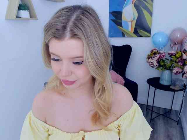 GlamorousGirl webcam