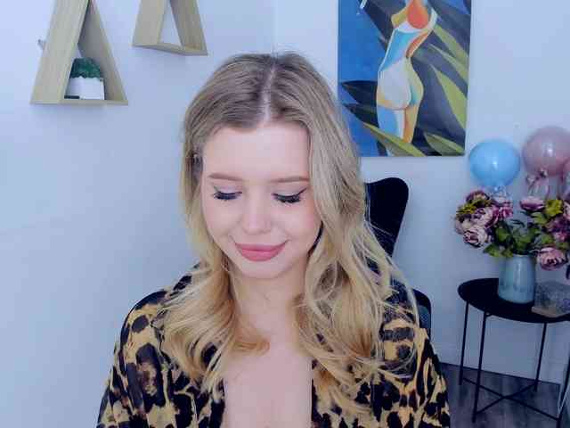 GlamorousGirl webcam