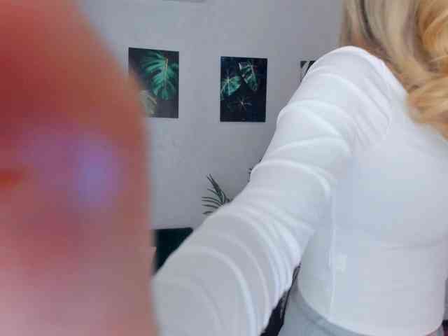 GlamorousGirl webcam