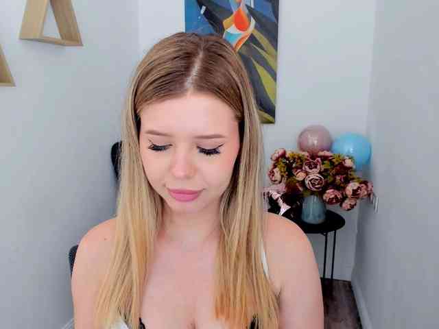 GlamorousGirl webcam