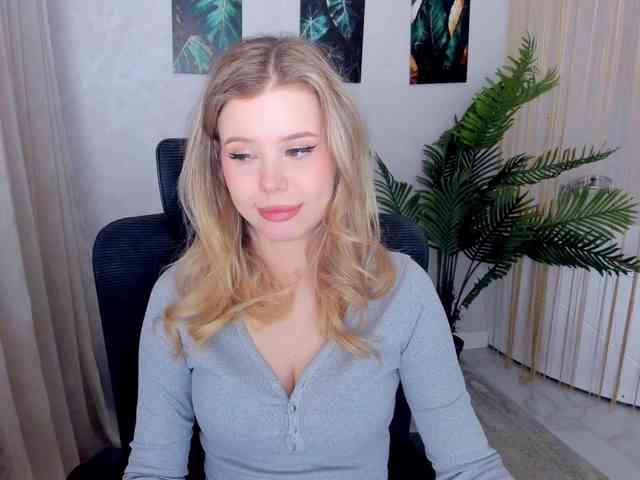 GlamorousGirl webcam