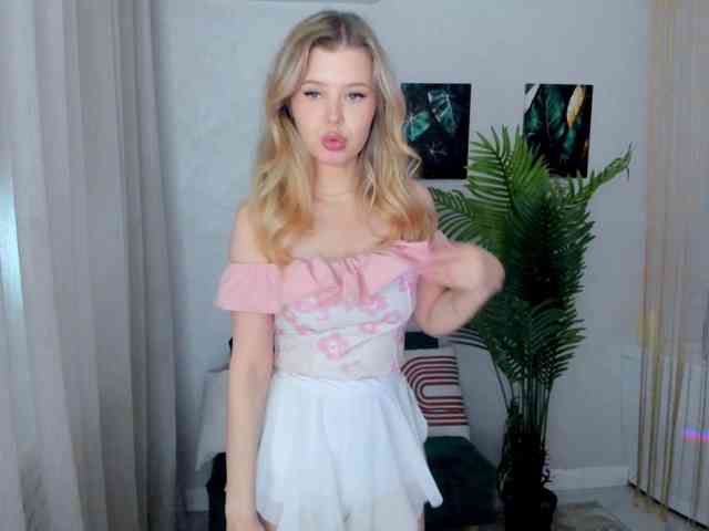GlamorousGirl webcam