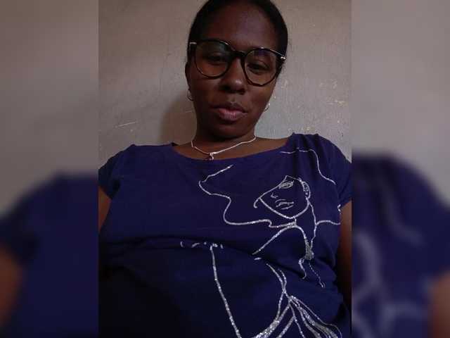 Katty-12's BongaCams show and profile