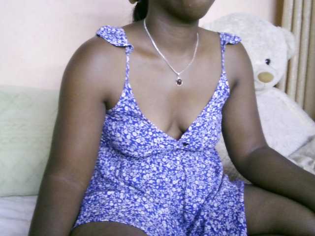 Katty-12's BongaCams show and profile